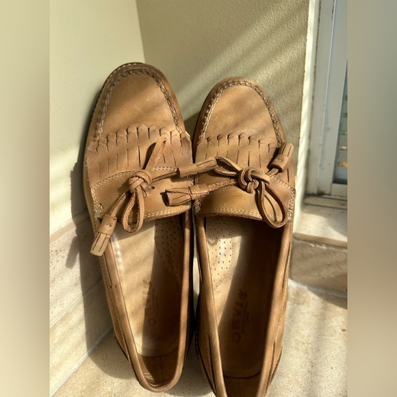 Orvis Tasseled Slip On Tan Leather Loafers Excellent Condition - Picture 5 of 6